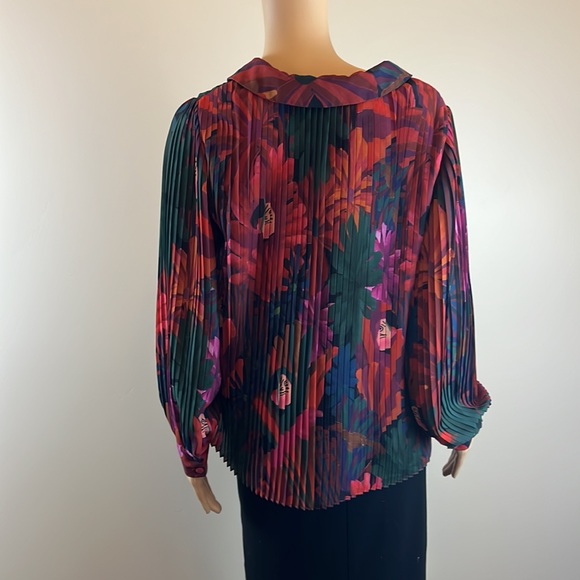 Farm Rio Bird Flowers Pleated Long Sleeve Babydoll Collared Blouse - Picture 11 of 12